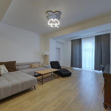 Shone Apartment Old Town 2 Bedroom Bratislava Luaran gambar