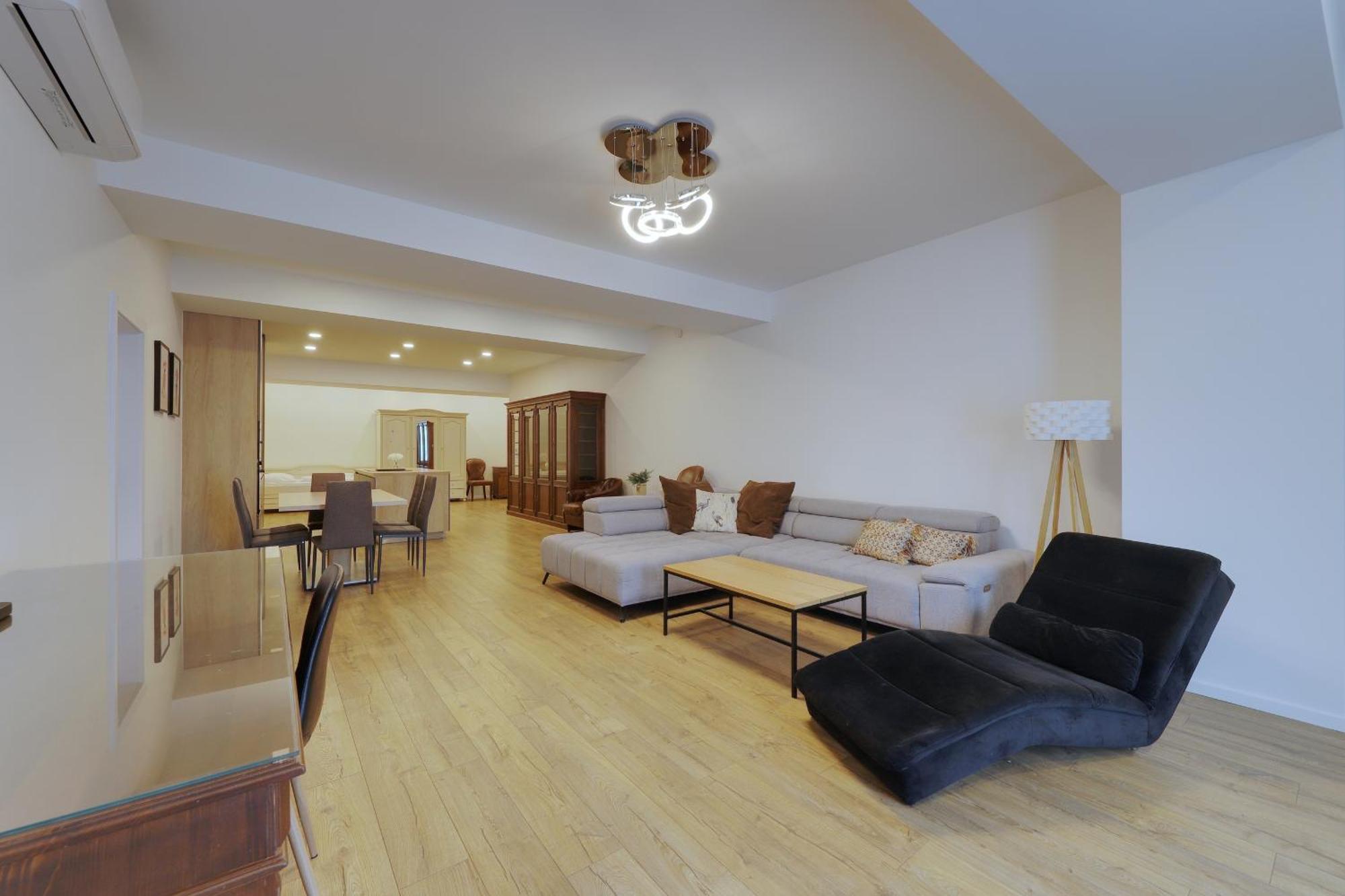 Shone Apartment Old Town 2 Bedroom Bratislava Luaran gambar