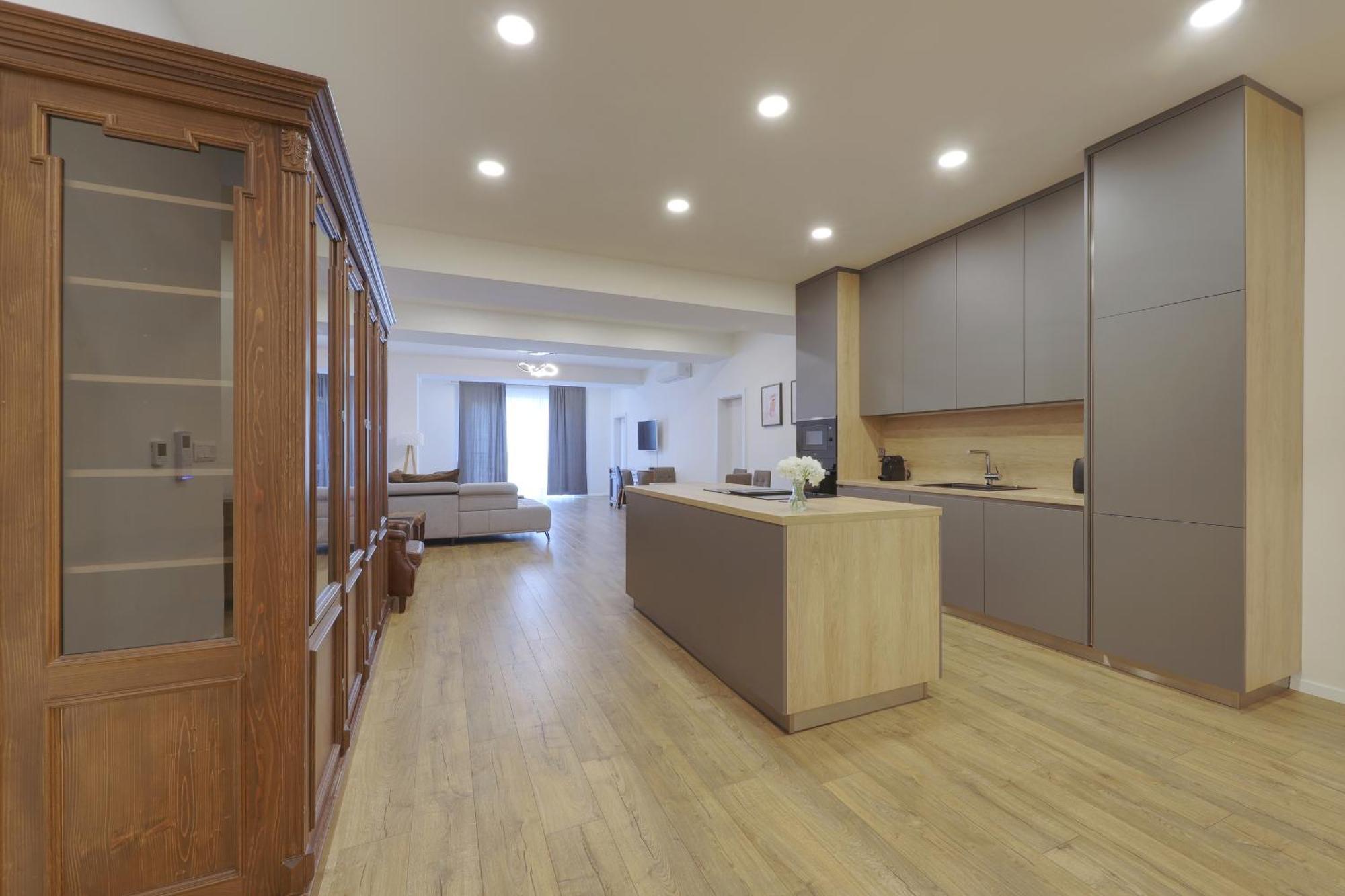 Shone Apartment Old Town 2 Bedroom Bratislava Luaran gambar