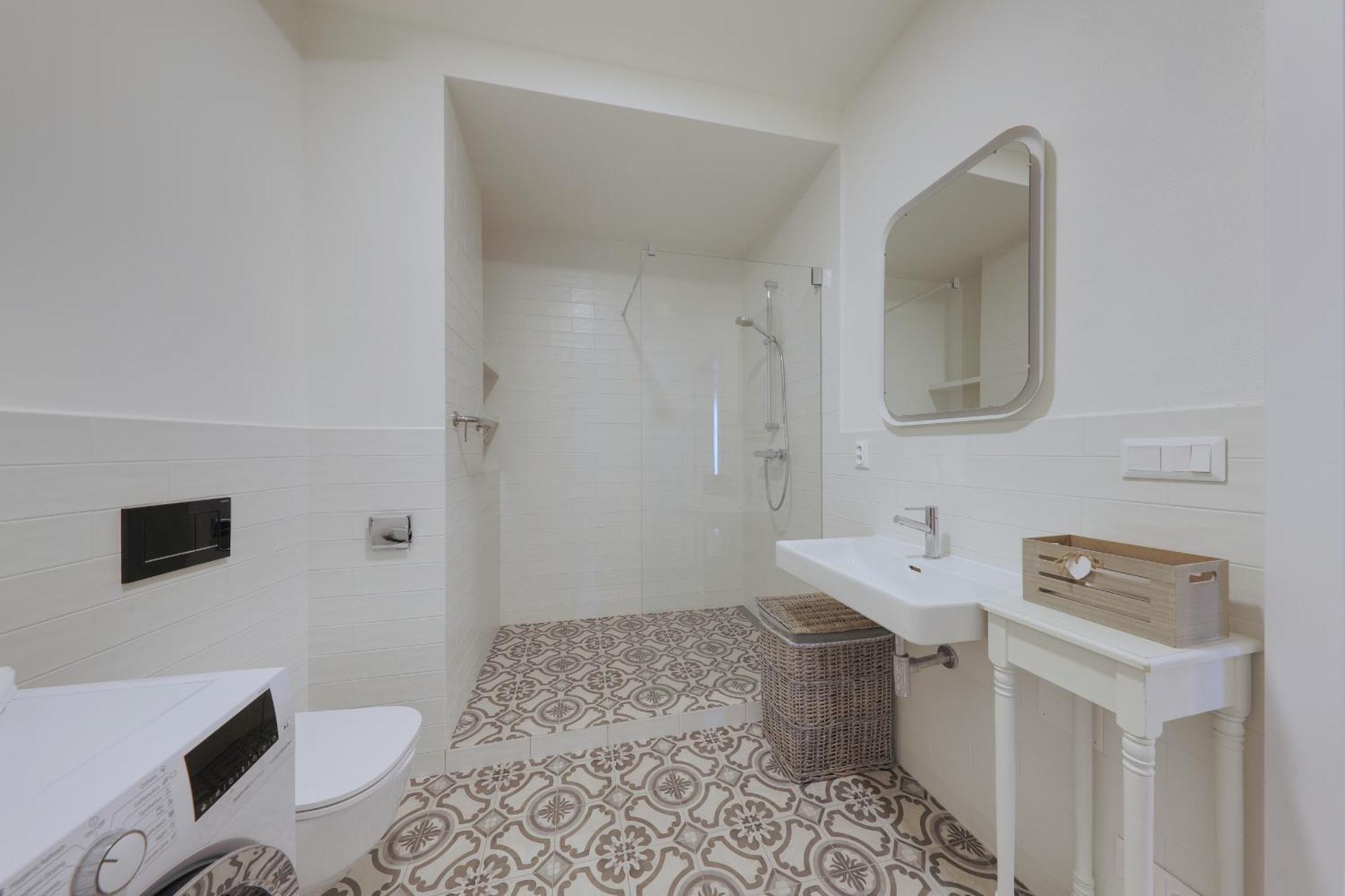 Shone Apartment Old Town 2 Bedroom Bratislava Luaran gambar
