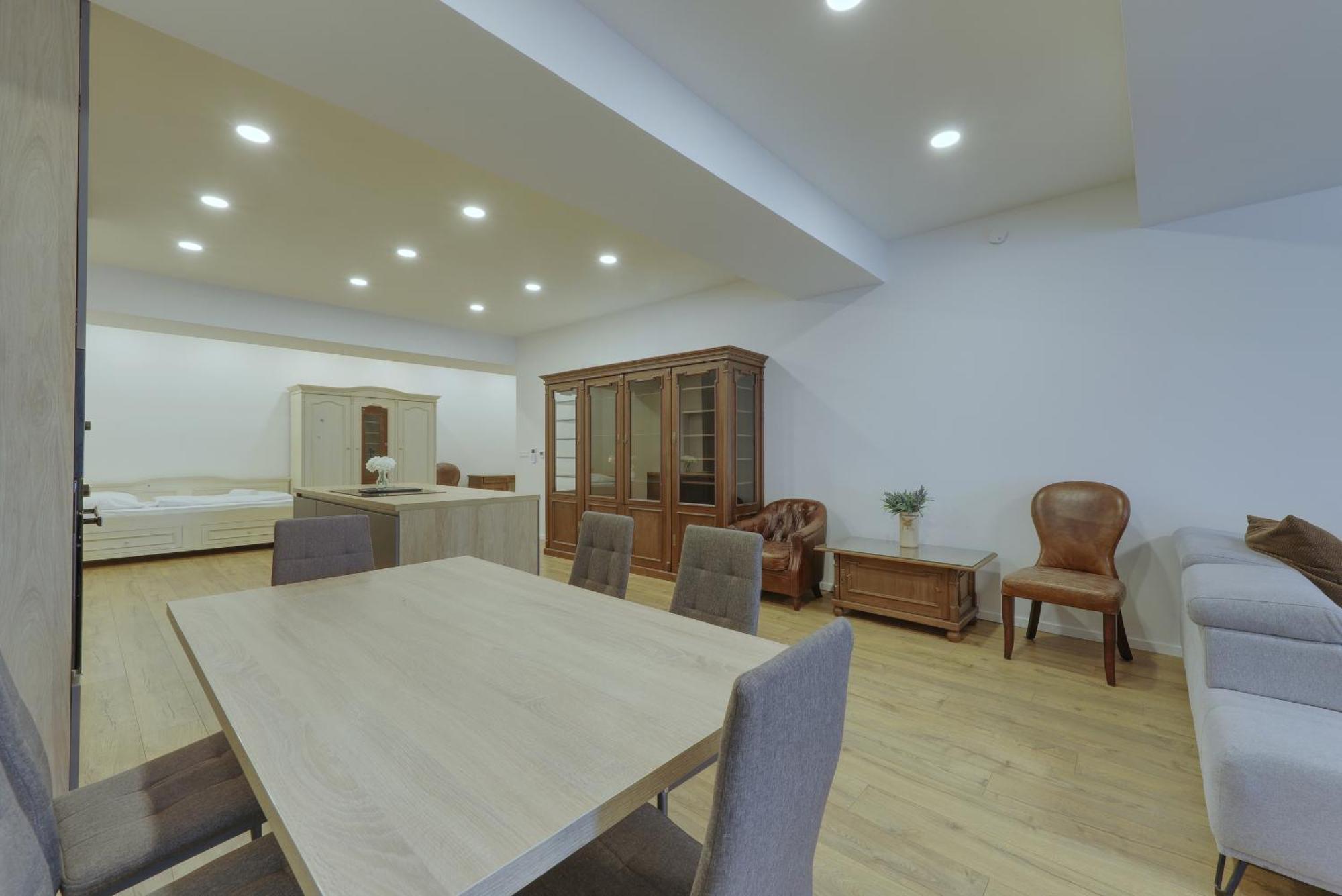 Shone Apartment Old Town 2 Bedroom Bratislava Luaran gambar